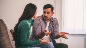 Relationship Red Flags: Spotting Commitment Issues Early